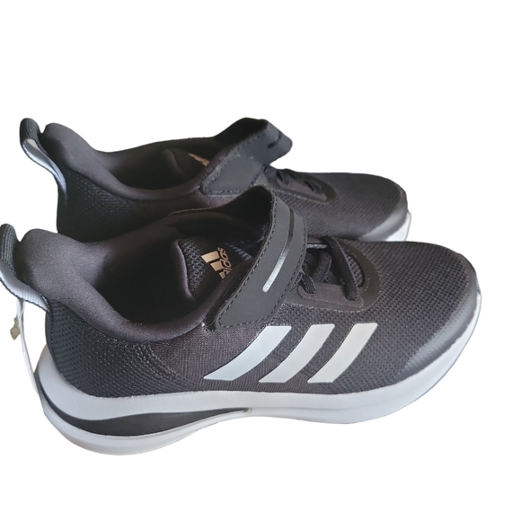 Adidas kids running shoes - Picture 3 of 5